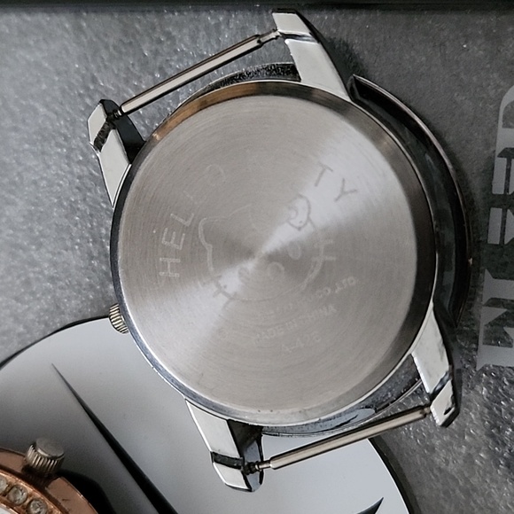 Hello Kitty Watches - Picture 3 of 8